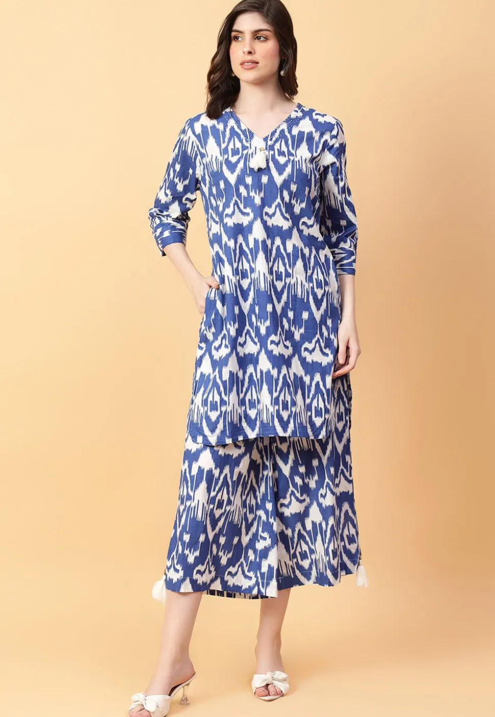Ikat Printed Cotton Co Ord Set in Off White and Blue