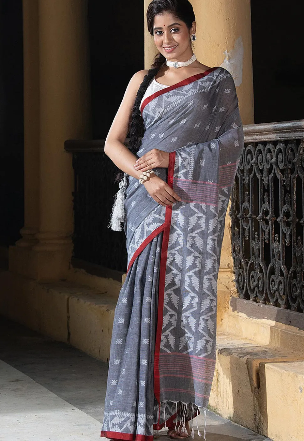 Jamdani Pure Cotton Saree in Grey