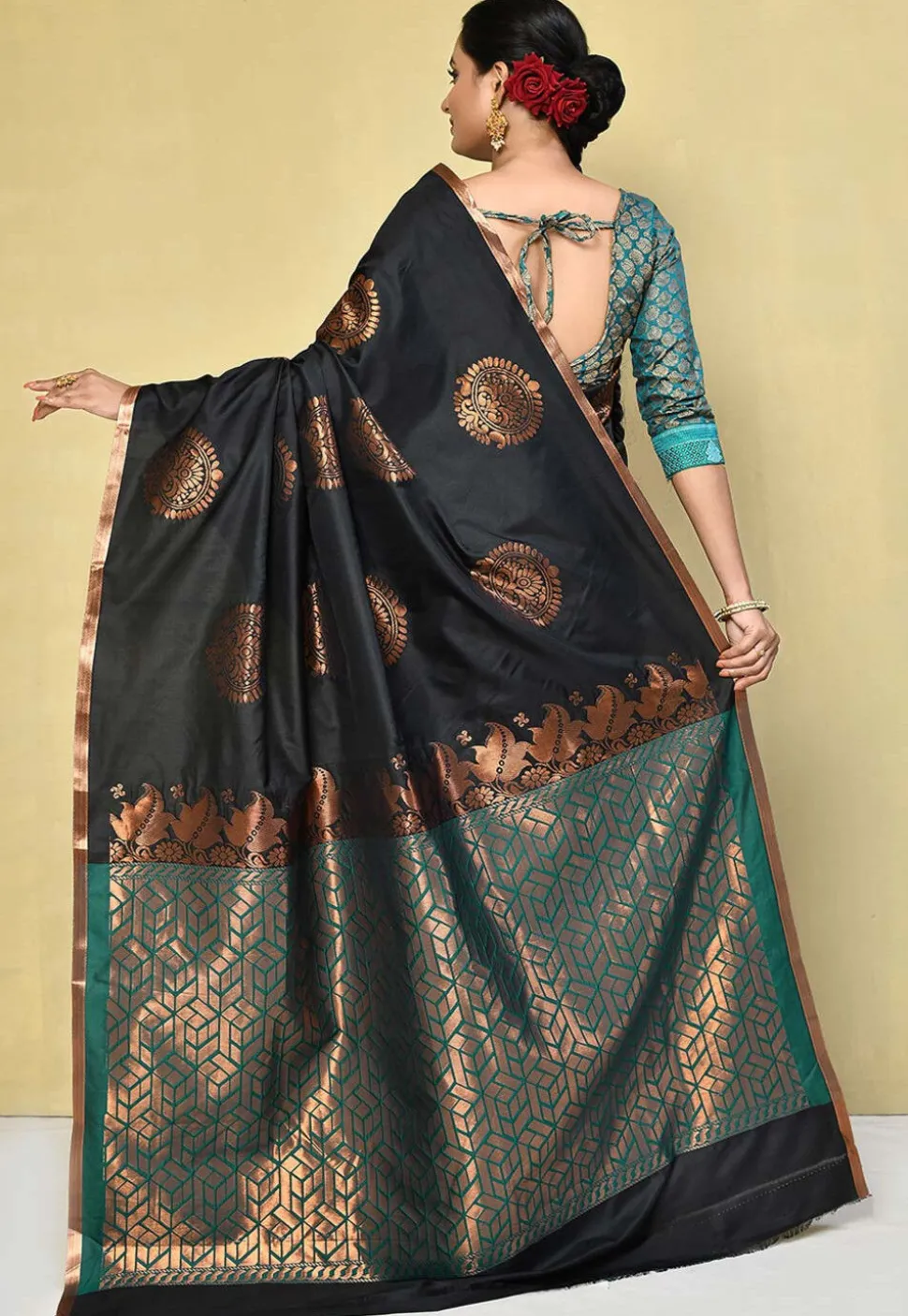 Kanchipuram Saree in Black