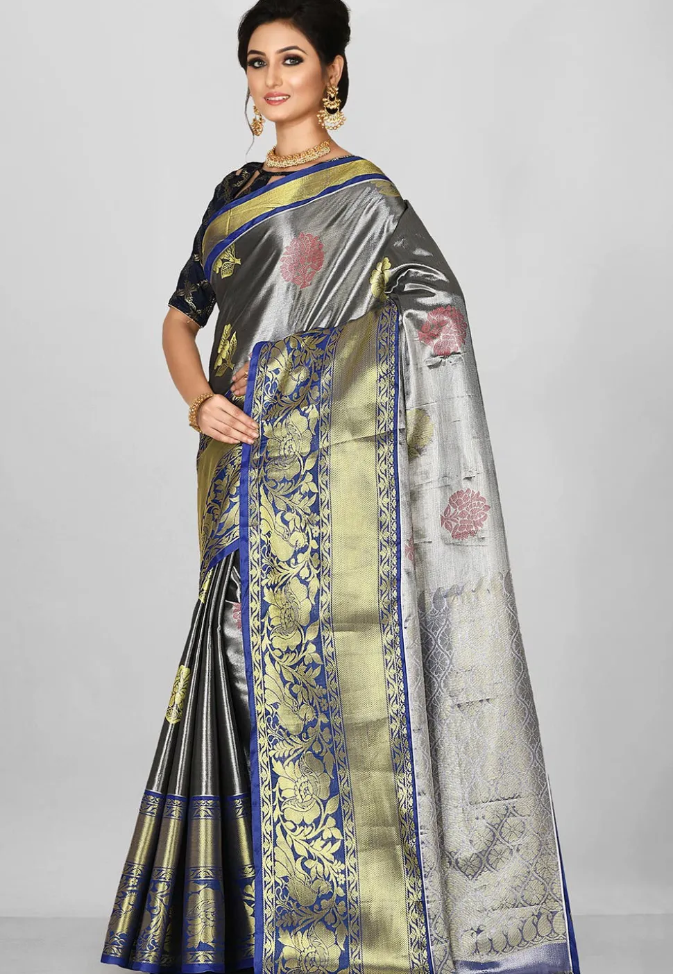 Kanchipuram Saree in Grey