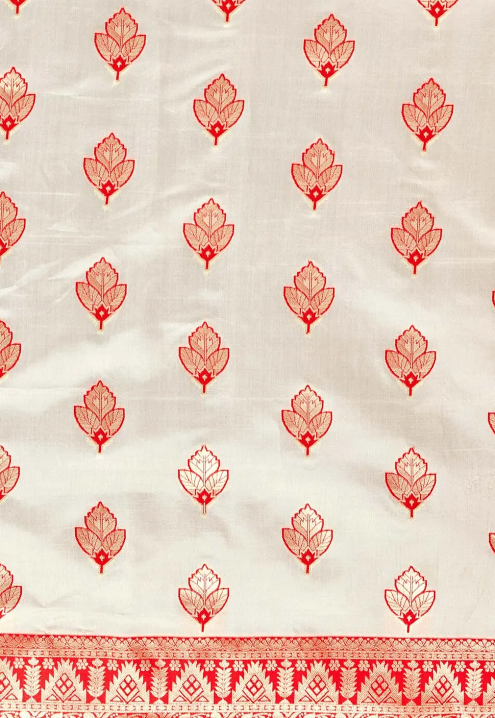 Kanchipuram Saree in Off white