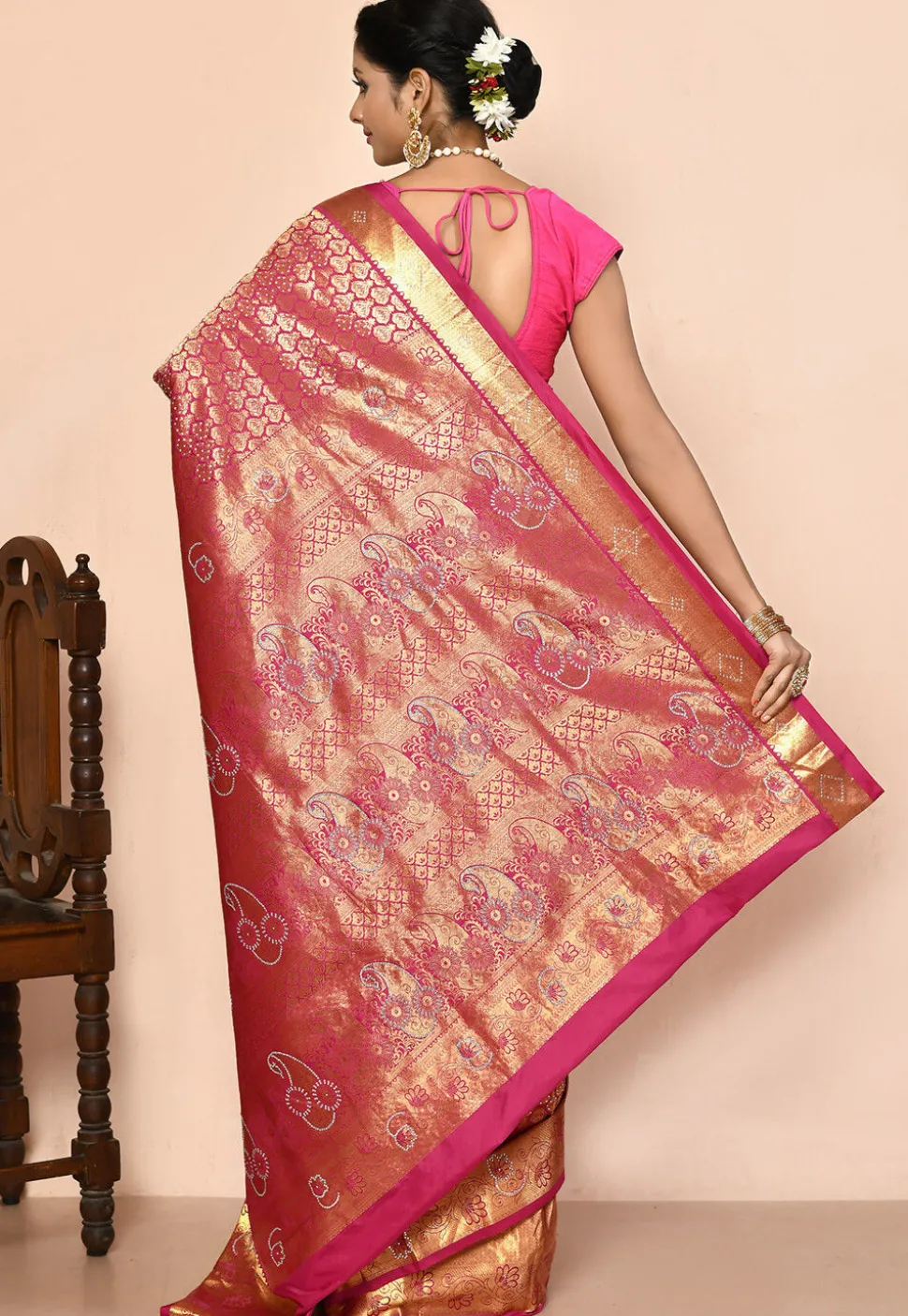 Kanchipuram Silk Embellished Saree in Pink