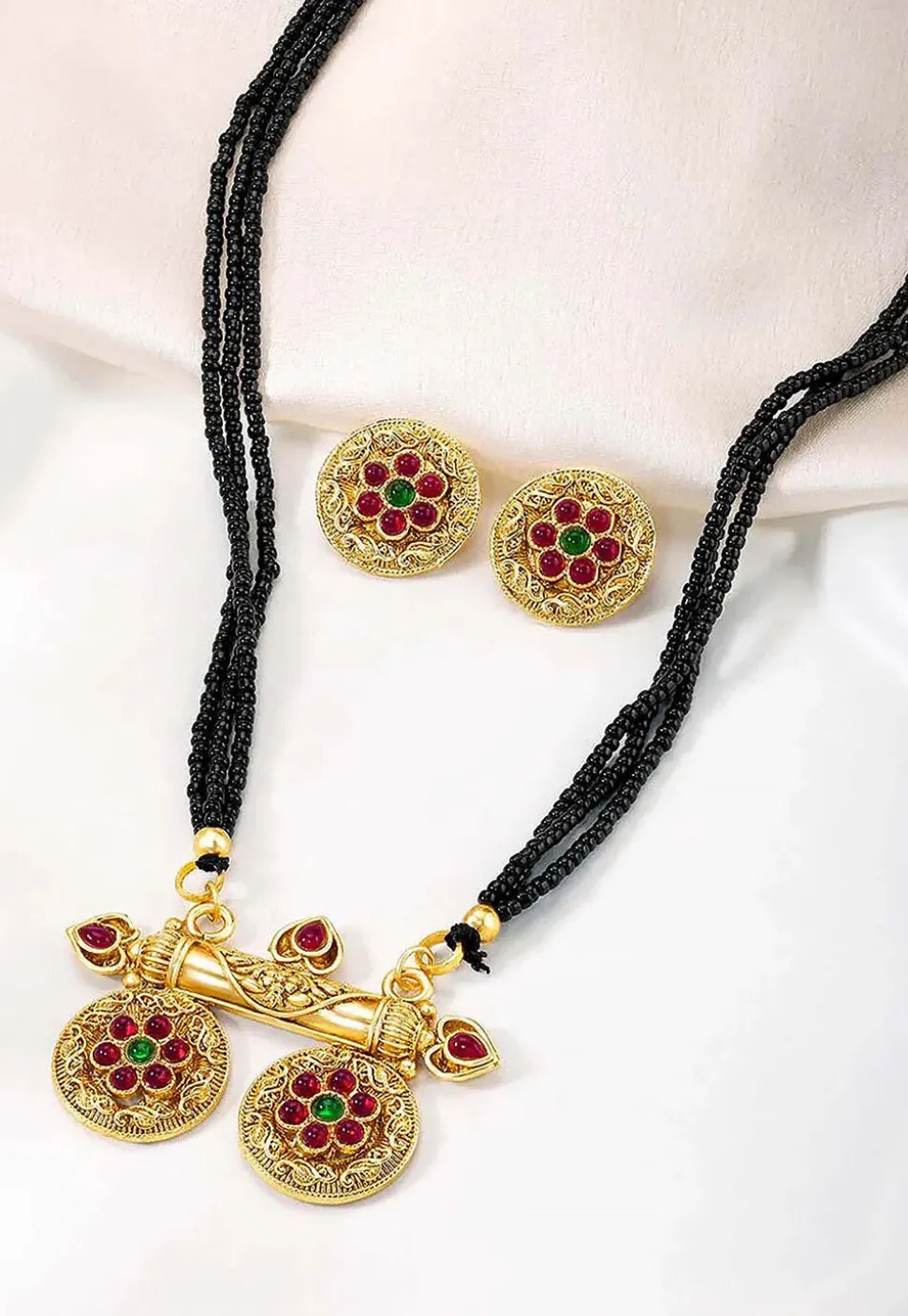Kemp Stone Studded Mangalsutra Set