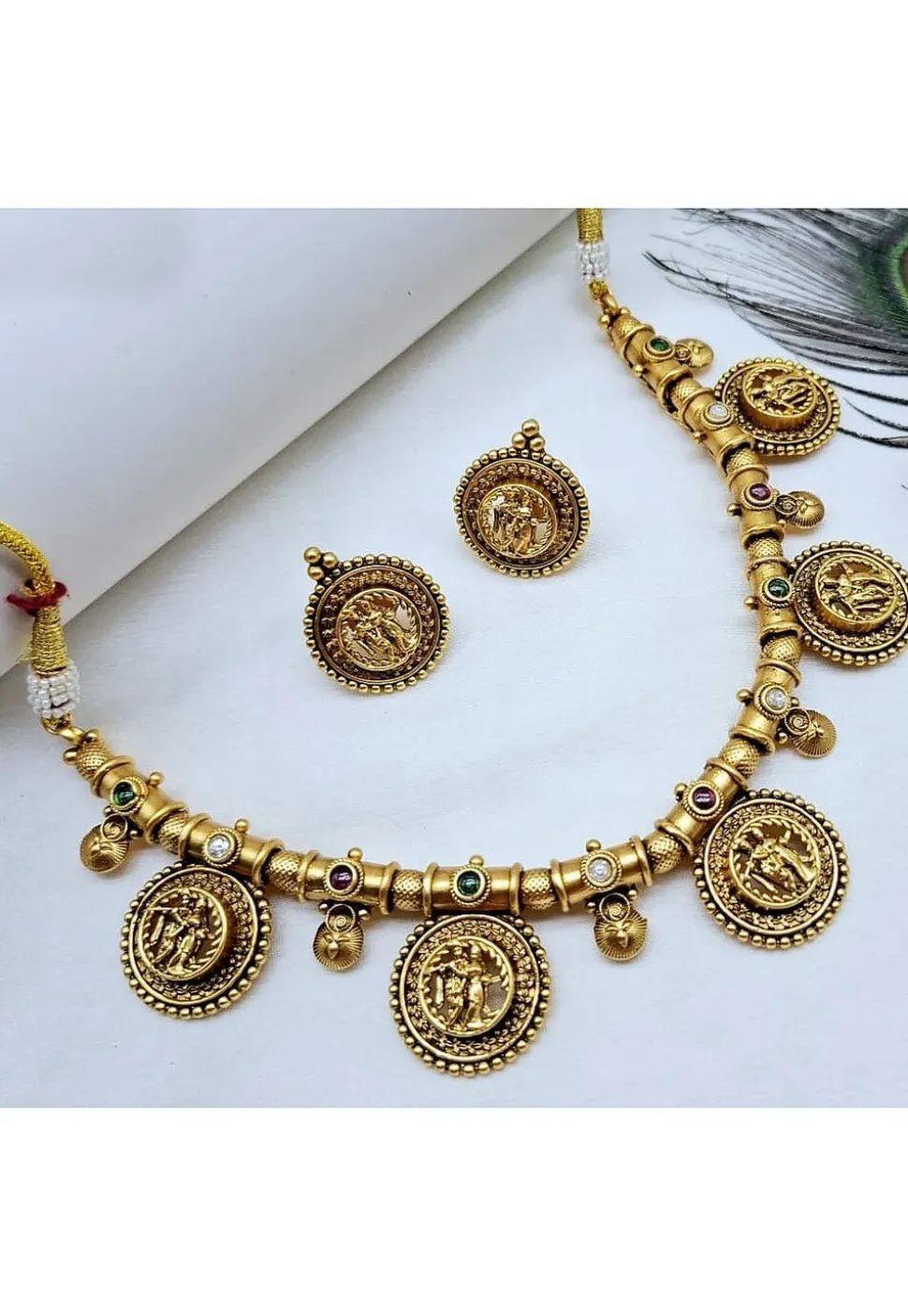 Kemp Stone Studded Necklace Set