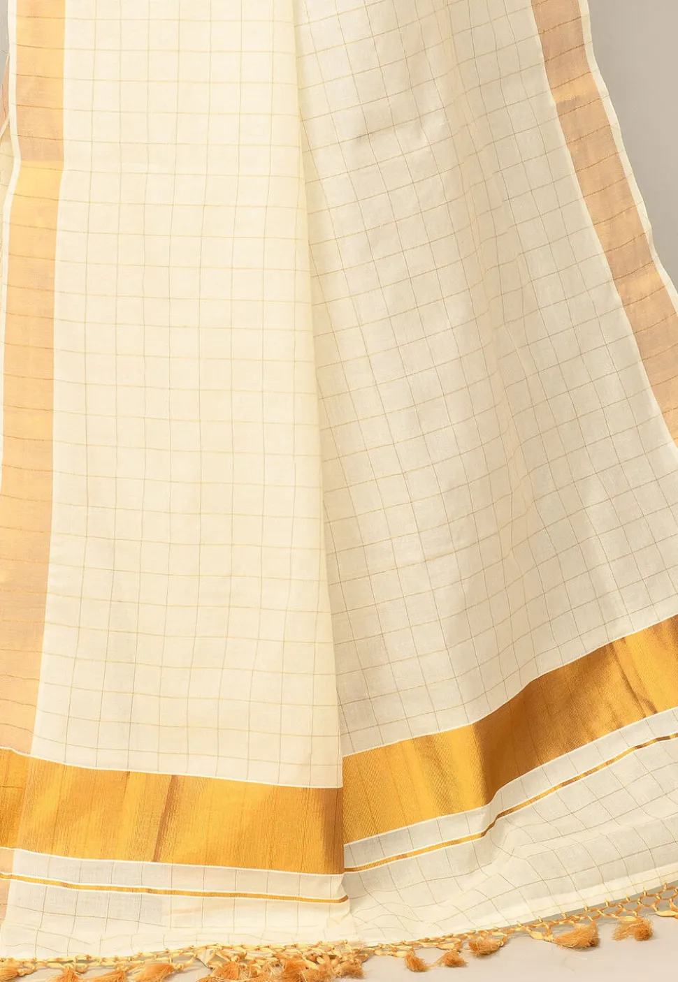 Kerala Kasavu Pure Cotton Saree in Cream