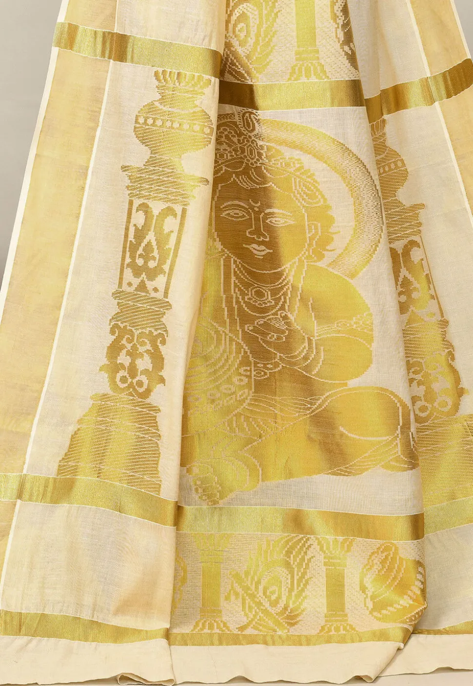 Kerala Kasavu Pure Cotton Saree in Off White