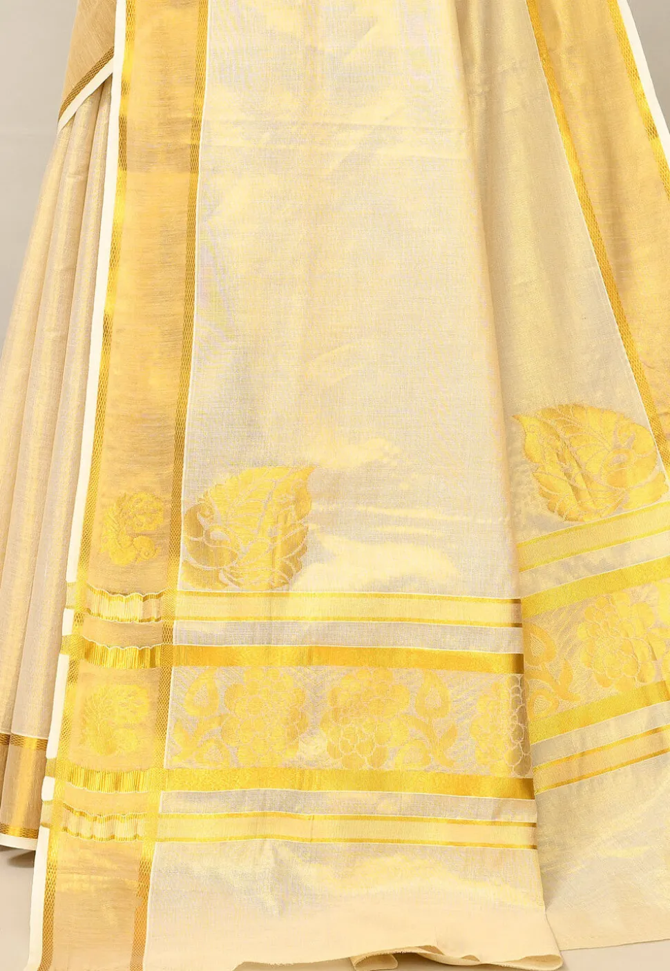 Kerala Kasavu Pure Cotton Saree in Beige