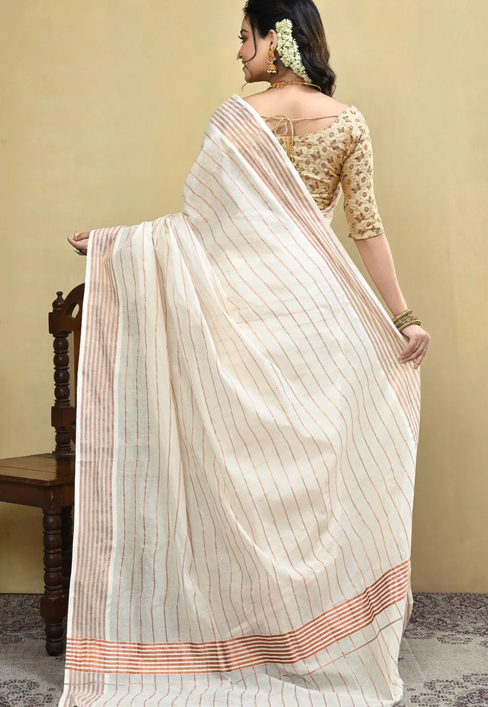 Kerela Kasavu Pure Cotton Saree in Off White