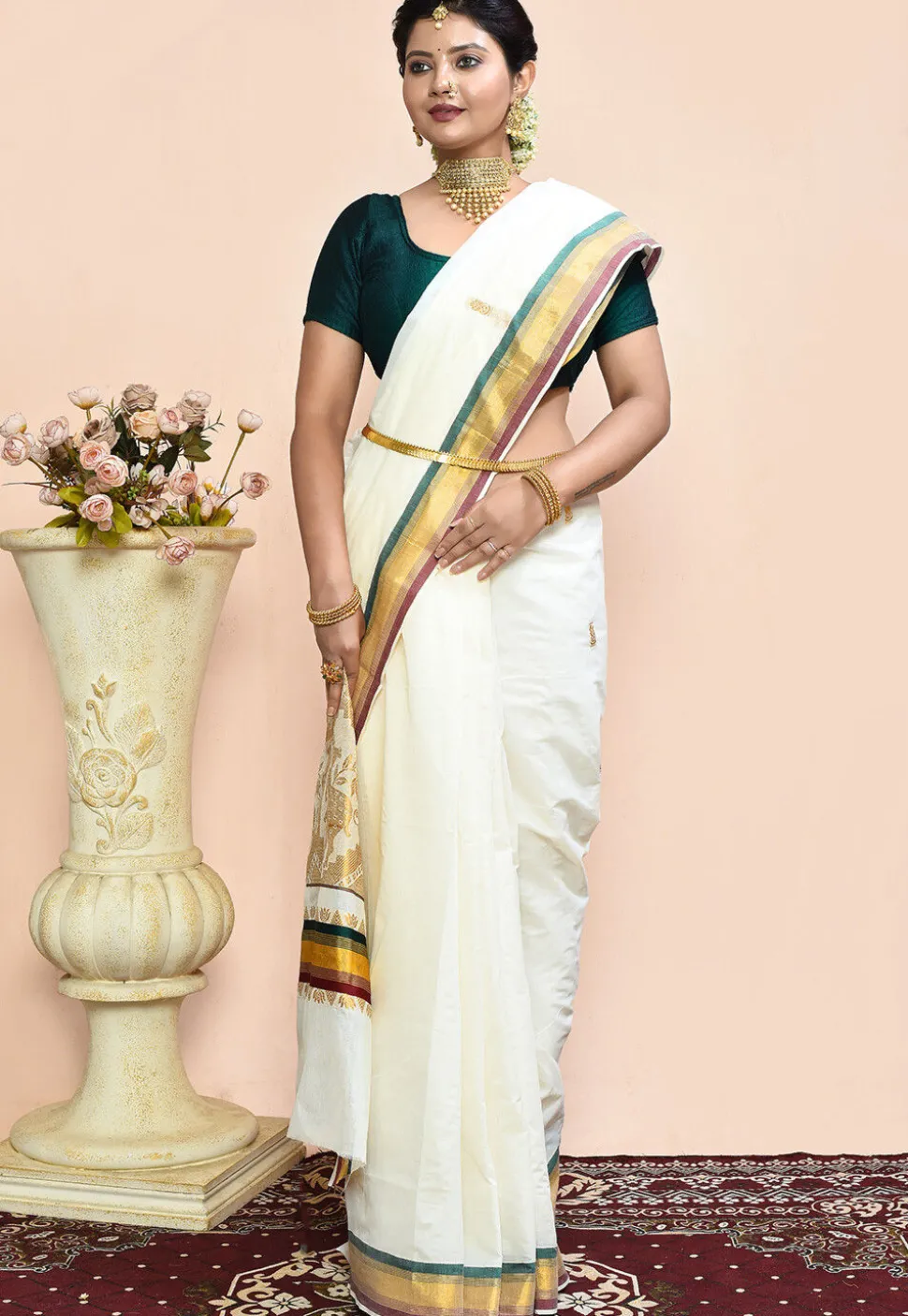 Kerela Kasavu Pure Cotton Saree in Off White