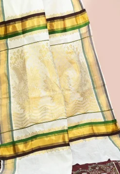 Kerela Kasavu Pure Cotton Saree in Off White