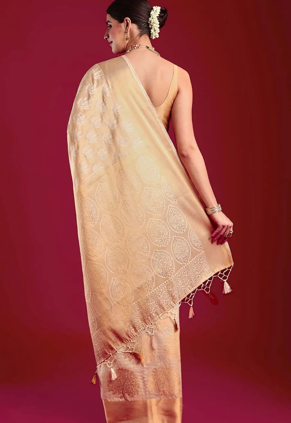 Kerela Kasavu Silk Saree in Cream