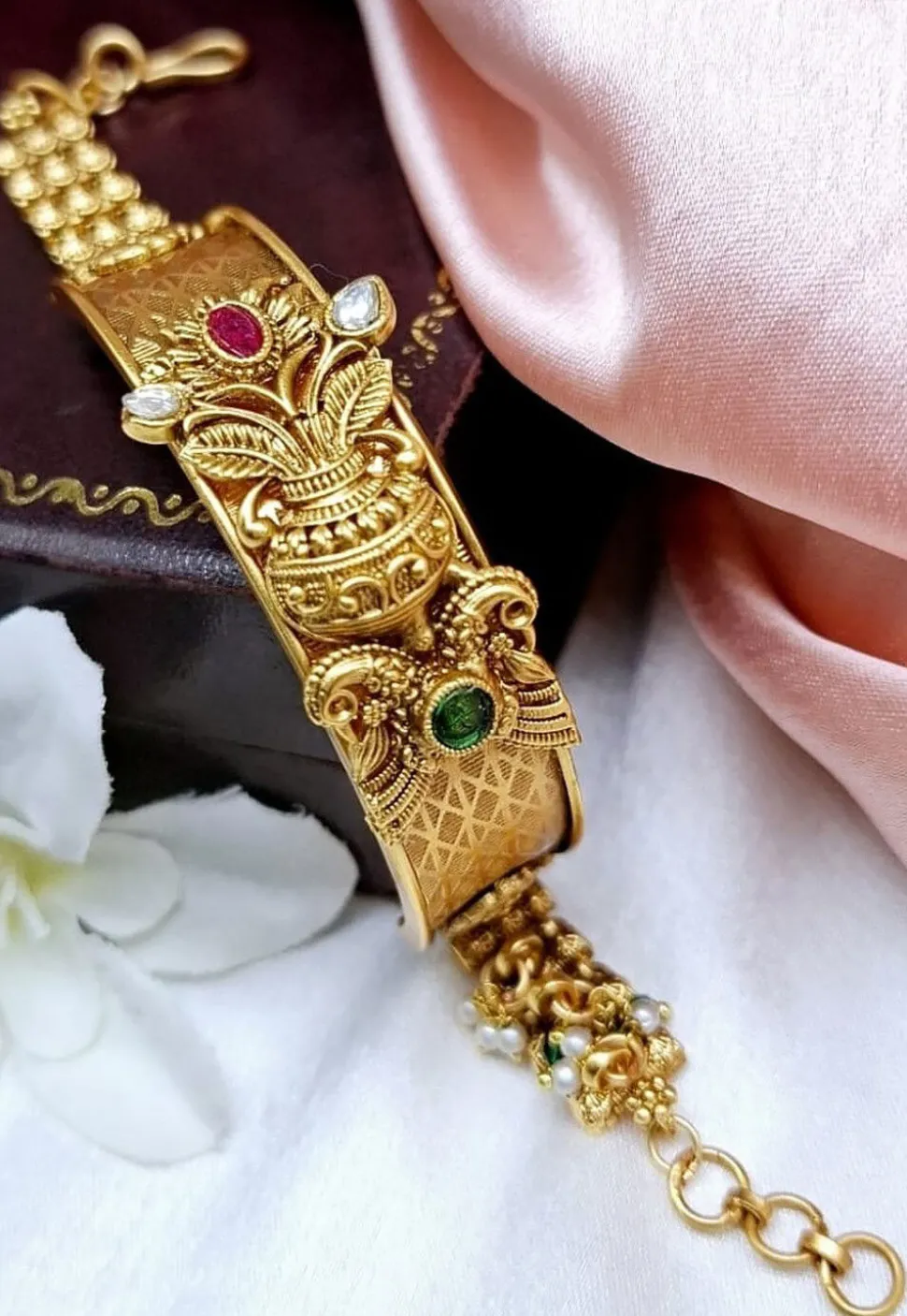 Kundan Bracelet