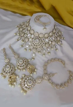 Kundan Choker Necklace Set