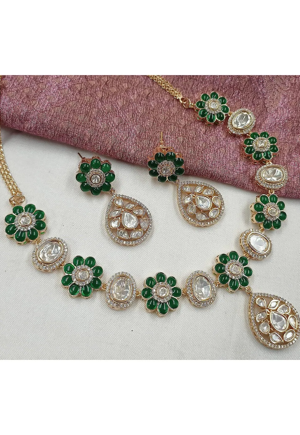 Kundan Choker Necklace Set