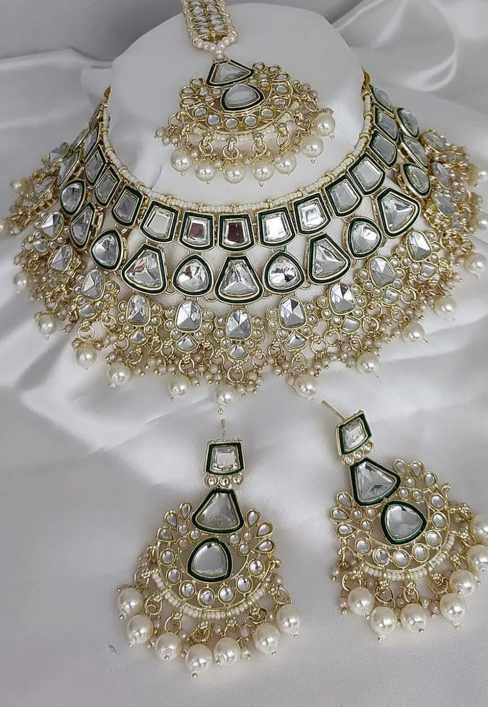 Kundan Choker Necklace Set