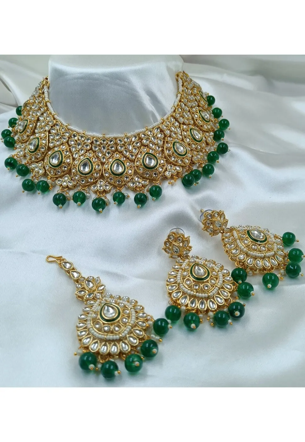 Kundan Choker Necklace Set