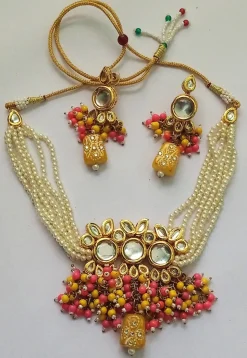 Kundan Choker Necklace Set