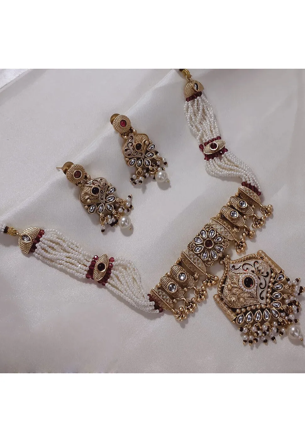 Kundan Necklace Set