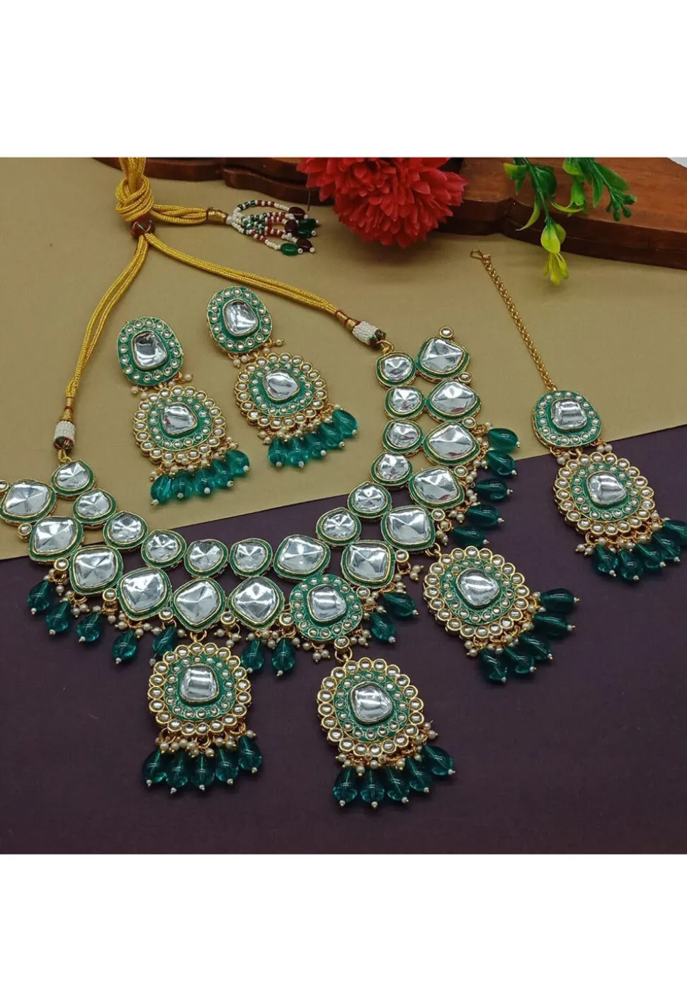 Kundan Necklace Set
