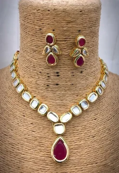 Kundan Necklace Set