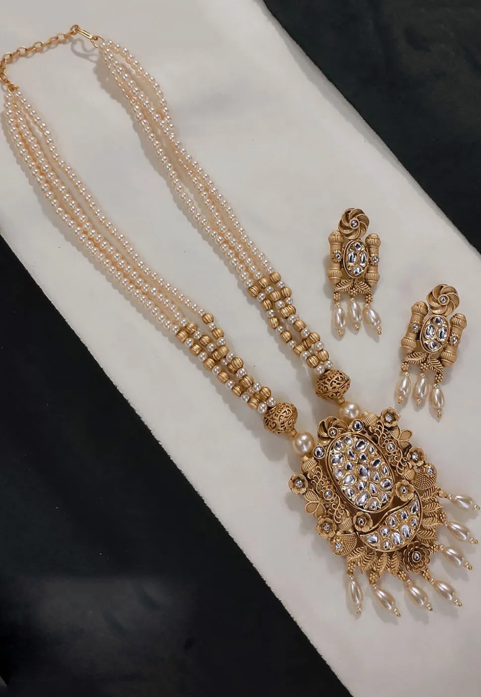 Kundan Necklace Set