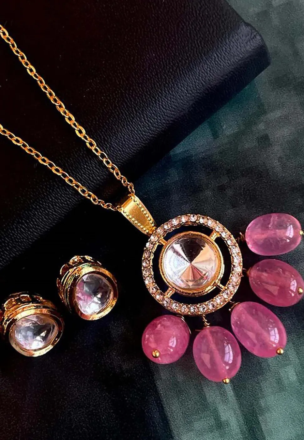 Kundan Pendant Set