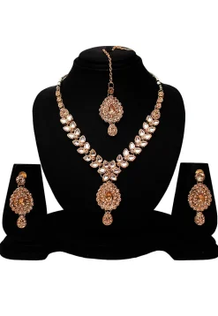Kundan Studded Necklace Set