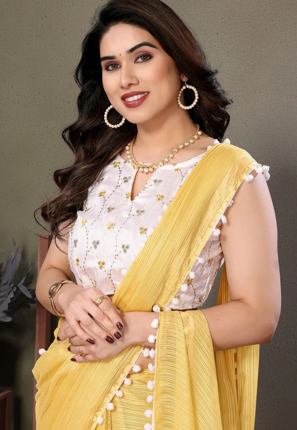 Lace Border Polyester Saree in Yellow