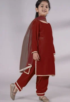Lace Border Velvet Punjabi Suit in Maroon