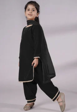 Lace Border Velvet Punjabi Suit in Black