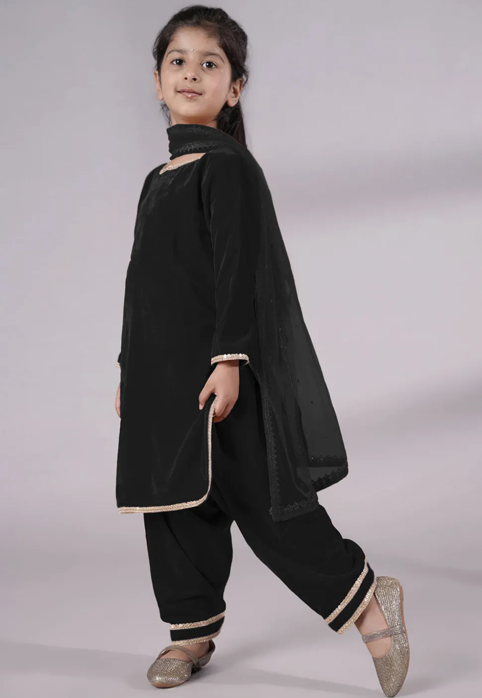 Lace Border Velvet Punjabi Suit in Black