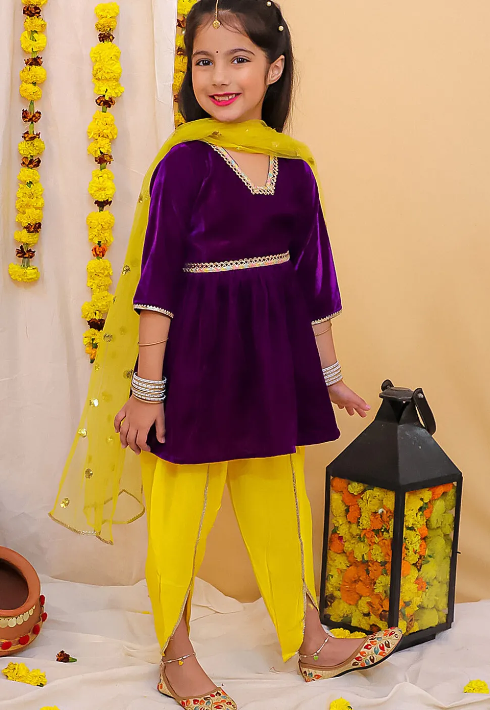 Lace Border Velvet Punjabi Suit in Dark Purple
