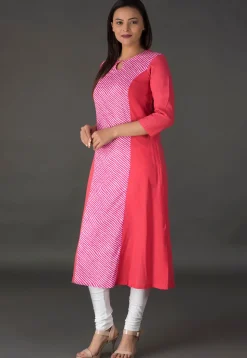 Leheriya Printed Cotton Long Kurta in Pink and Peach