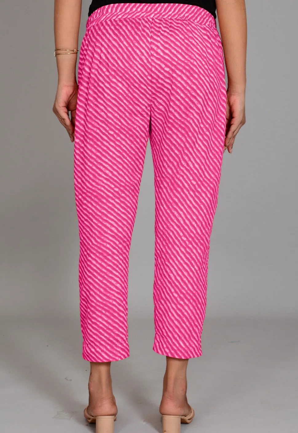 Leheriya Printed Cotton Pant in Pink