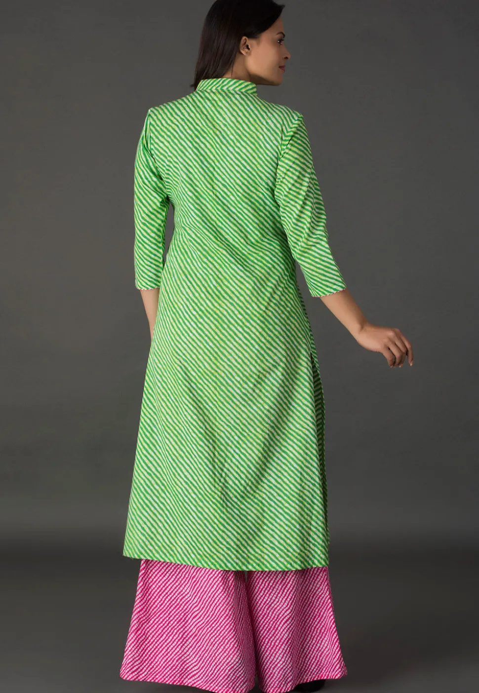 Leheriya Printed Cotton Pakistani Suit in Light Green