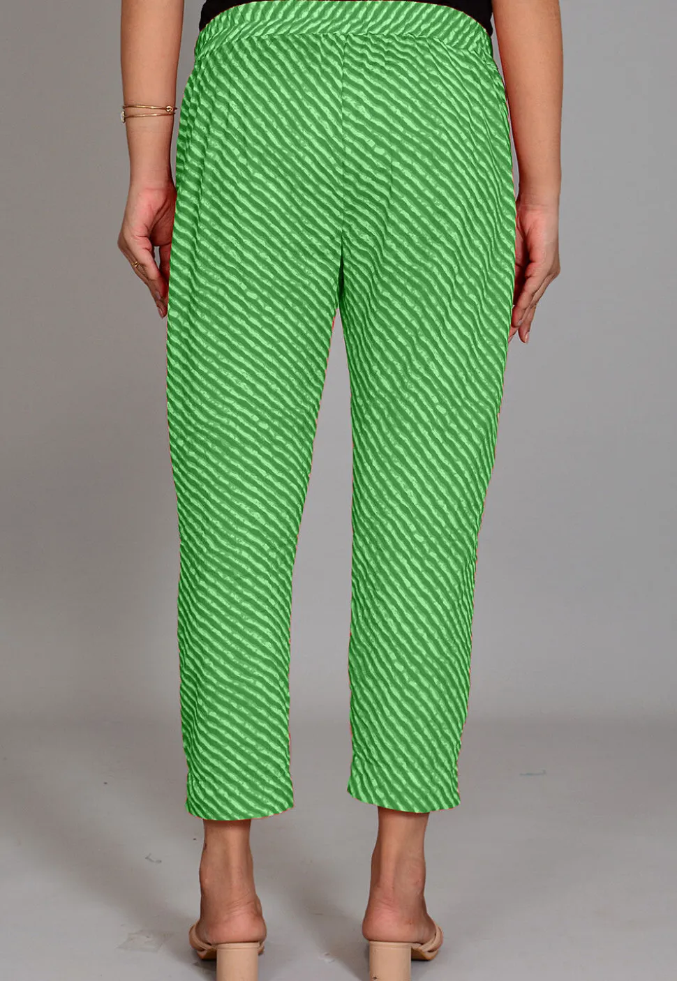 Leheriya Printed Cotton Pant in Green