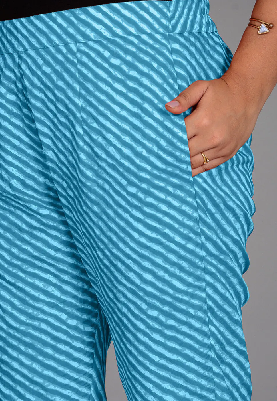 Leheriya Printed Cotton Pant in Turquoise