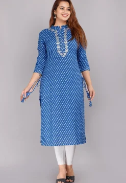 Leheriya Printed Cotton Straight Kurti in Blue