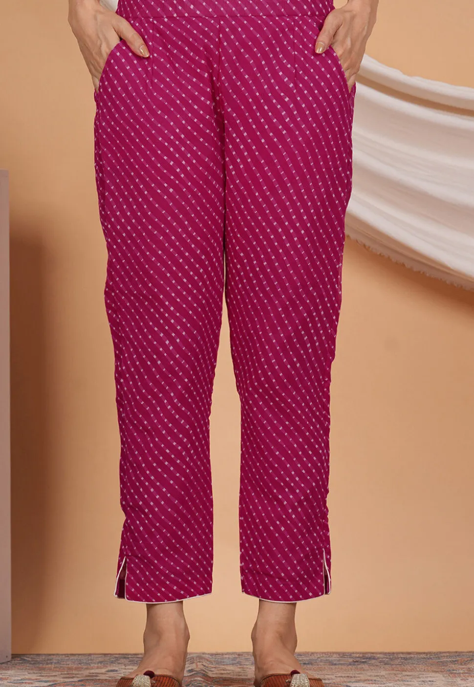 Leheriya Printed Georgette Pant in Fuchsia