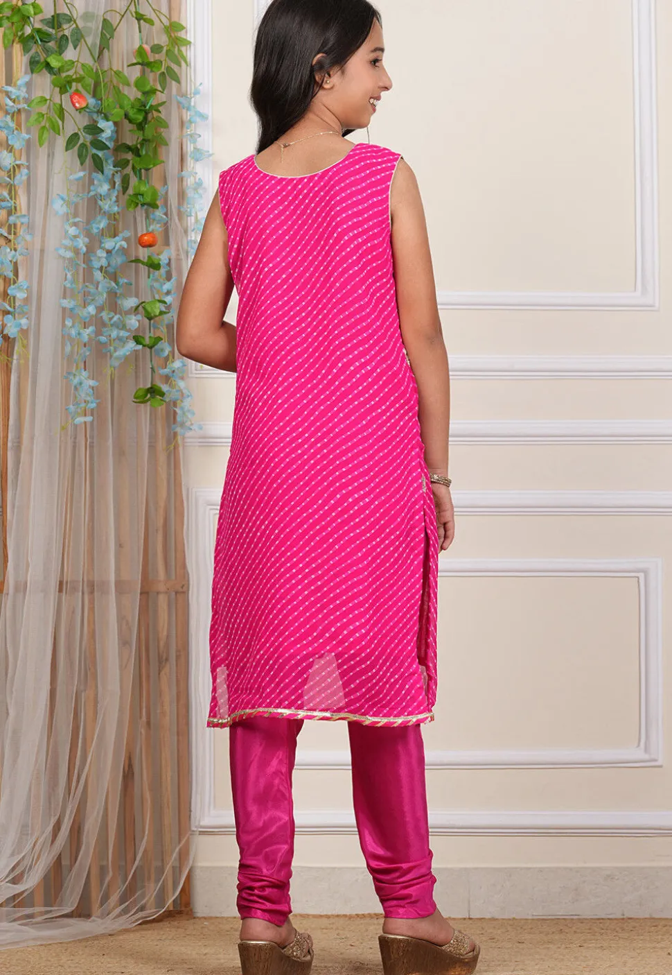 Leheriya Printed Georgette Straight Suit in Pink
