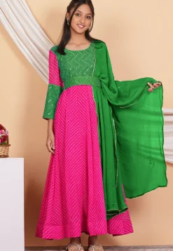 Leheriya Printed Georgette Abaya Style Suit in Fuchsia and Green