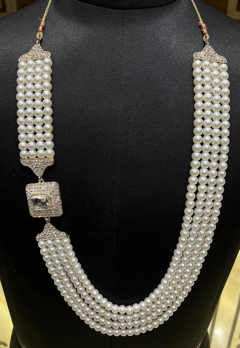 Pearl Layered Kanthimala
