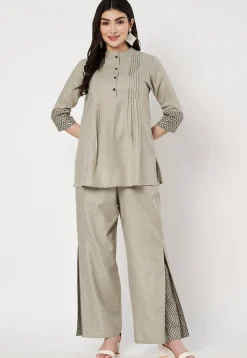 Pintucks Cotton Top in Light Grey