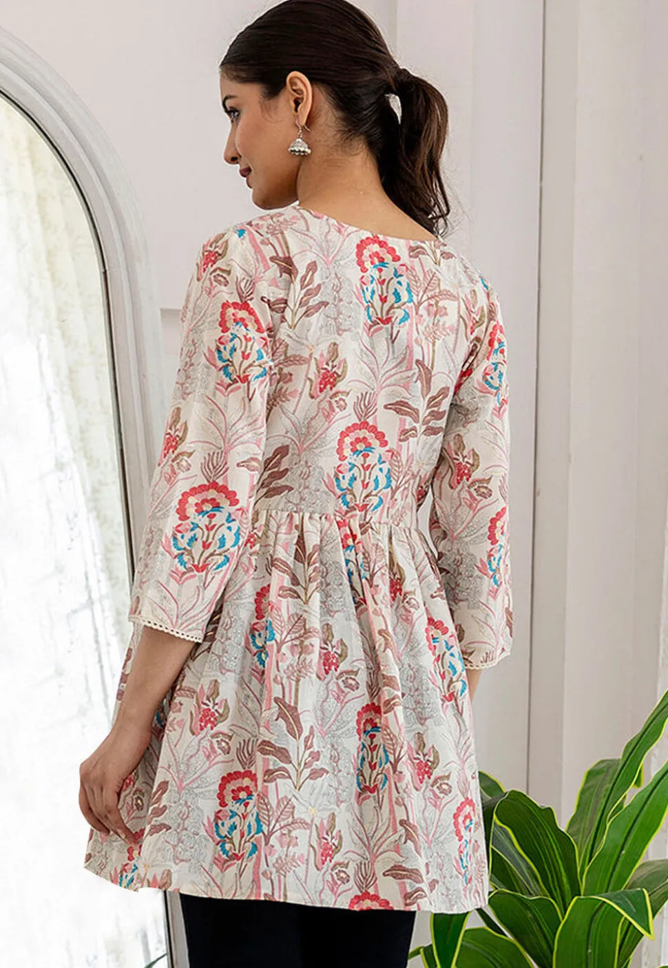 Printed Cotton A Line Kurti in Off White
