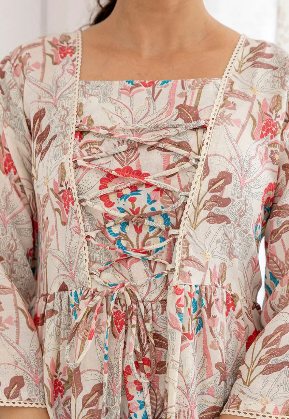 Printed Cotton A Line Kurti in Off White