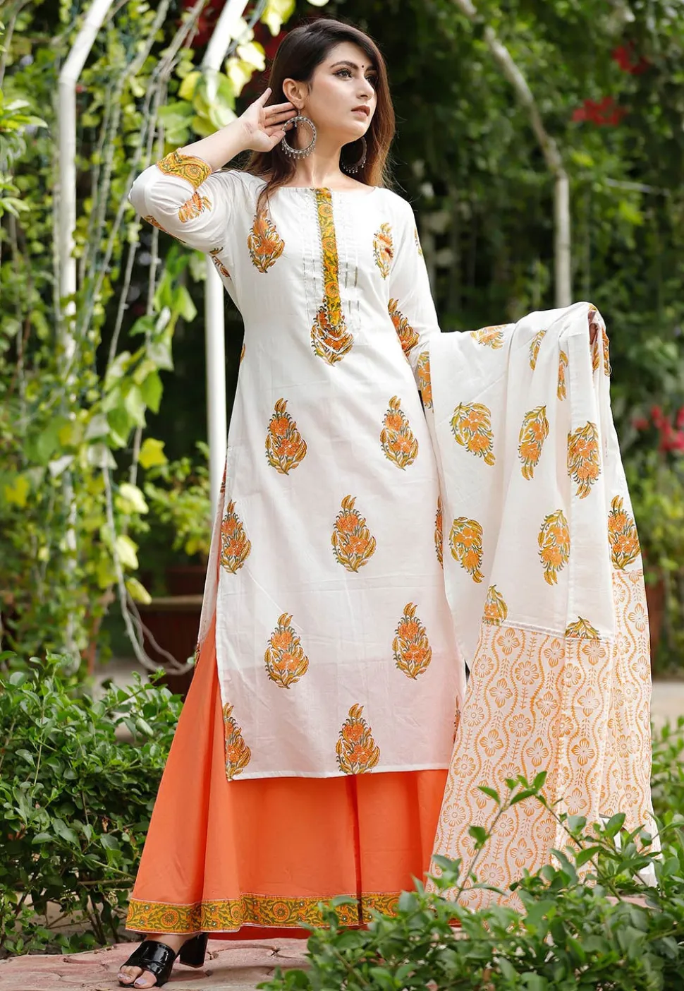 Printed Cotton Pakistani Suit in Off White