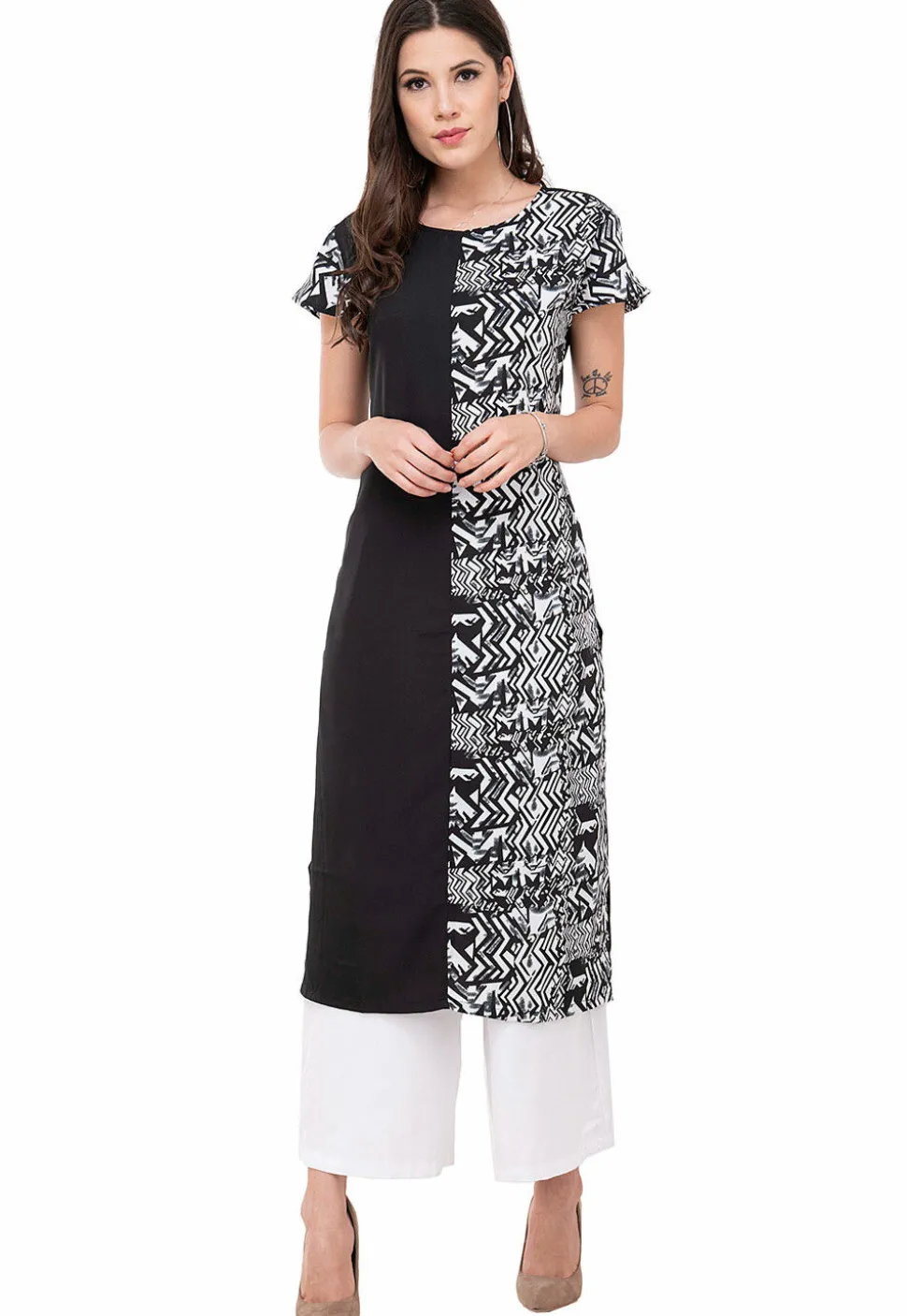 Printed Crepe Straight Kurta in Black