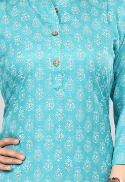 Printed Crepe Straight Kurti in Turquoise