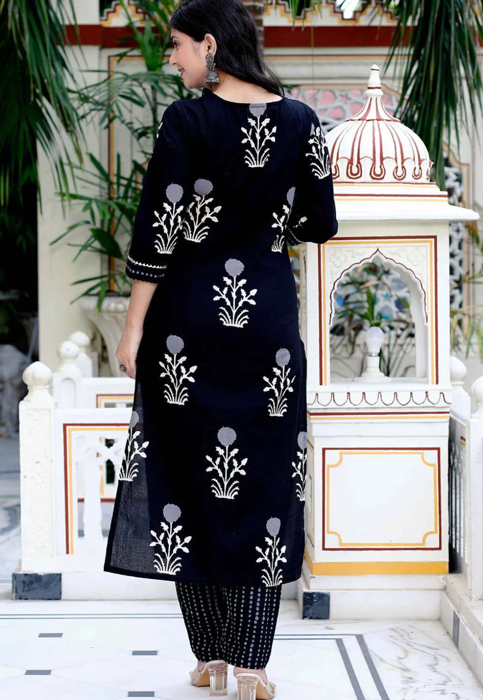 Printed Pure Cotton Pakistani Suit in Black