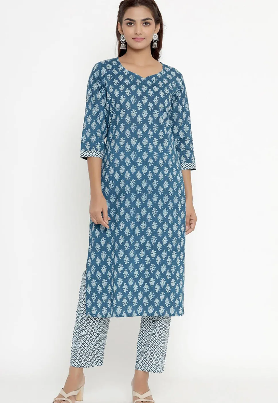 Printed Pure Cotton Pakistani Suit in Blue